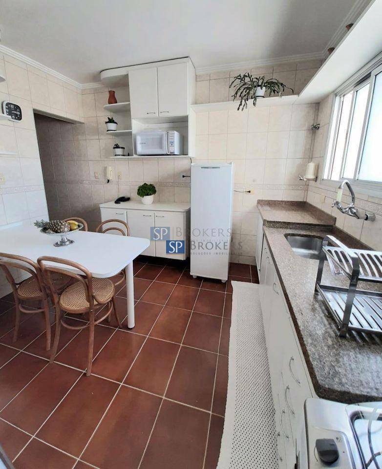 Apartamento à venda com 3 quartos, 136m² - Foto 6