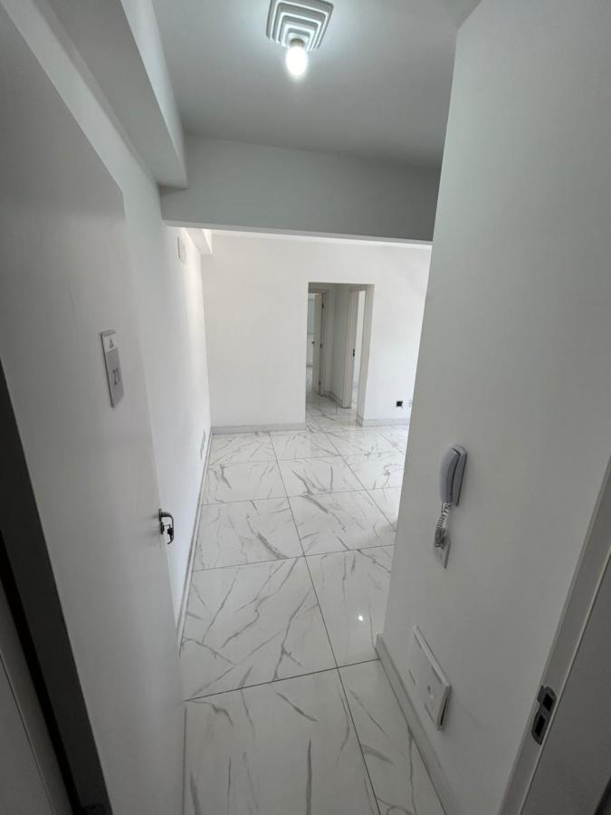 Apartamento à venda com 2 quartos, 57m² - Foto 3