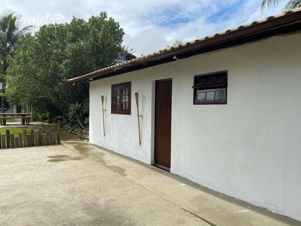 Casa à venda com 7 quartos, 600m² - Foto 32