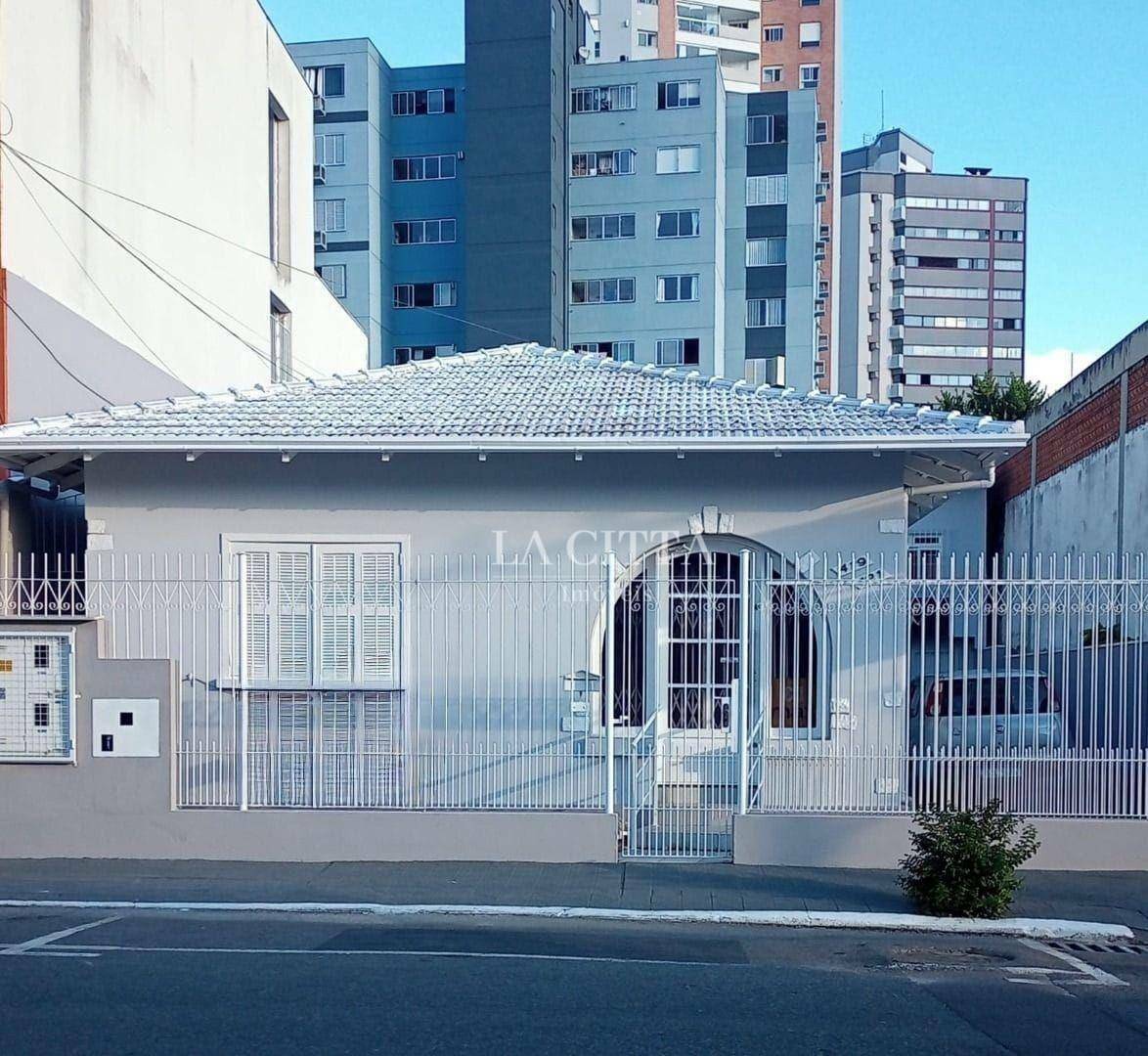 Casa para alugar com 1 quarto, 40m² - Foto 1