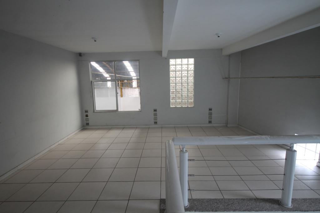 Depósito-Galpão-Armazém para alugar, 4730m² - Foto 17