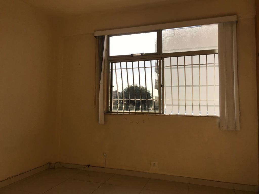 Apartamento à venda com 2 quartos, 80m² - Foto 9