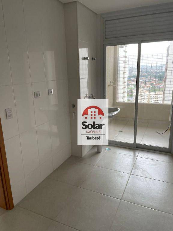Apartamento à venda com 3 quartos, 155m² - Foto 8