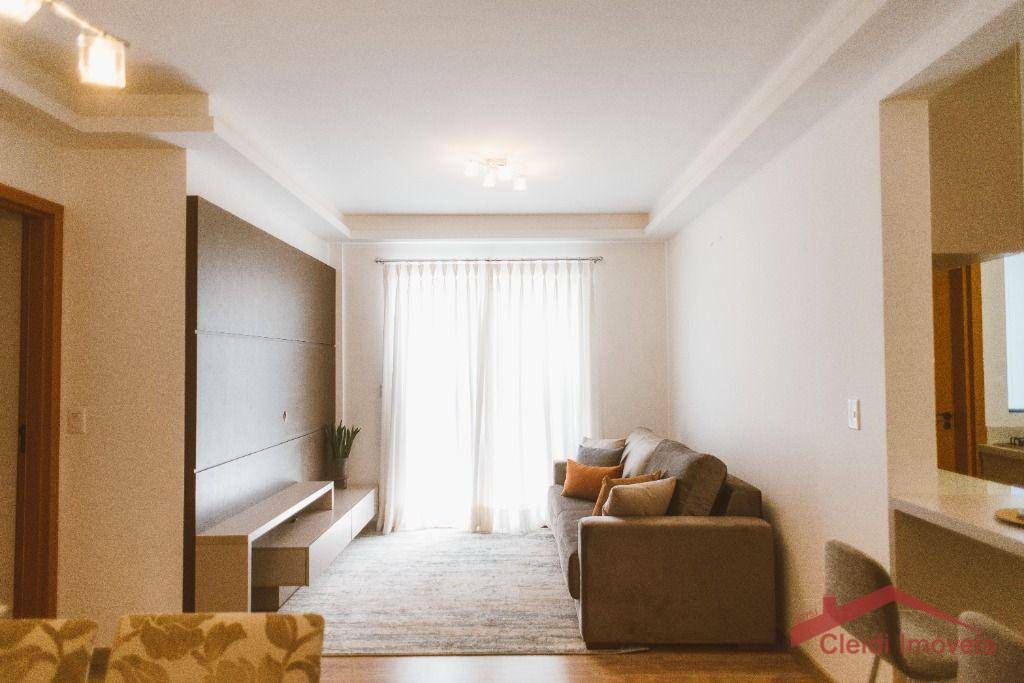 Apartamento à venda com 3 quartos, 94m² - Foto 7