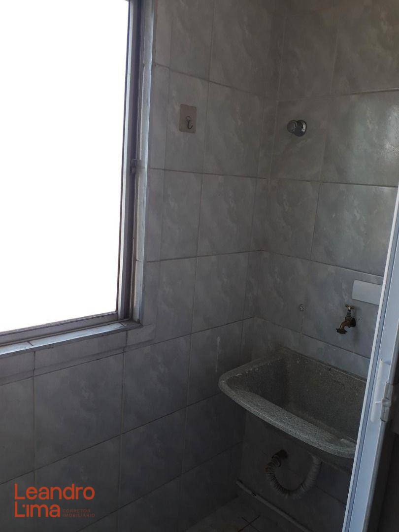 Apartamento à venda com 2 quartos, 53m² - Foto 5