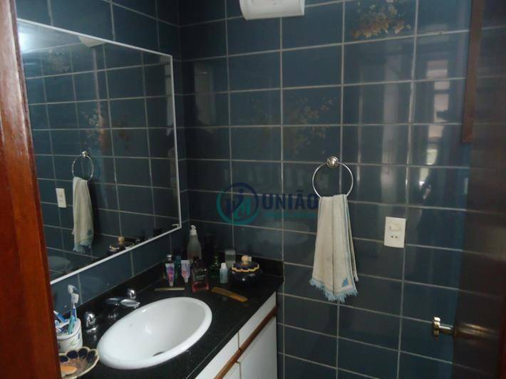 Apartamento à venda com 4 quartos, 184m² - Foto 29