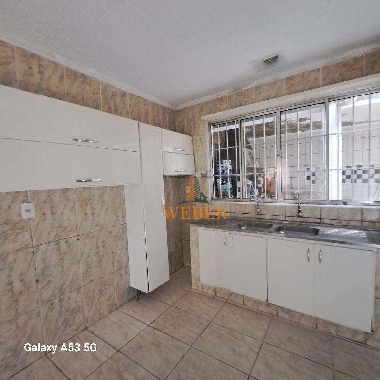 Sobrado à venda com 3 quartos, 240m² - Foto 17