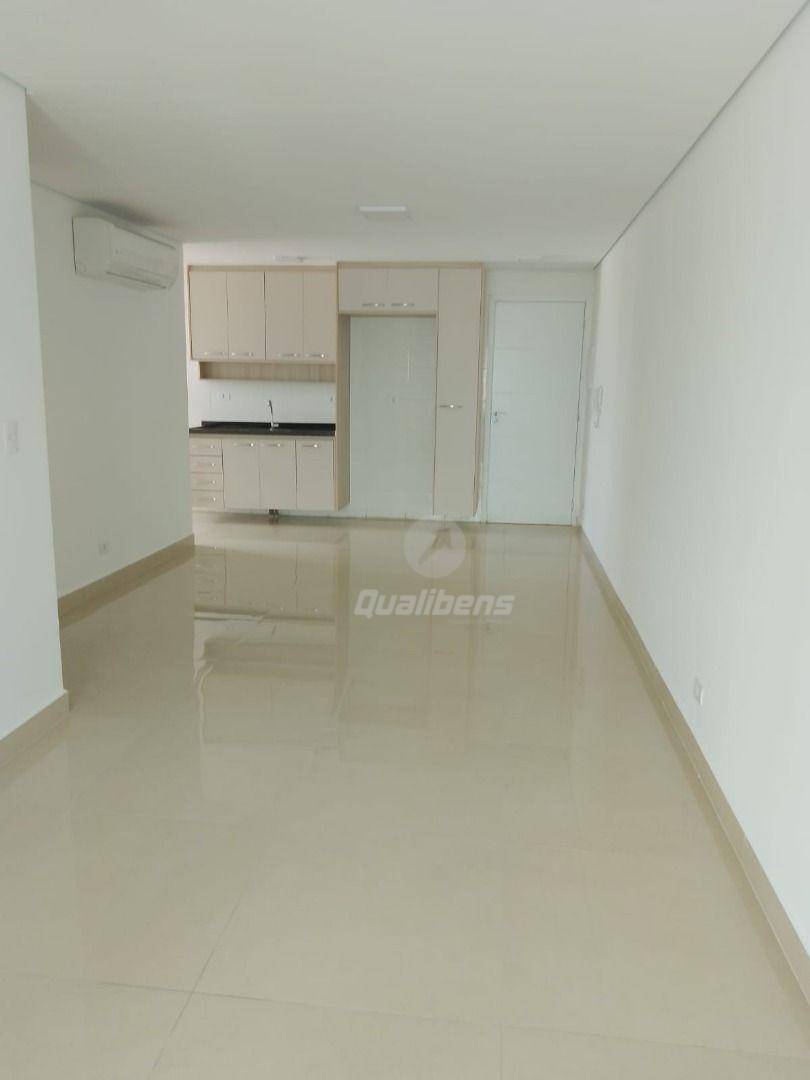 Apartamento para alugar com 3 quartos, 76m² - Foto 1
