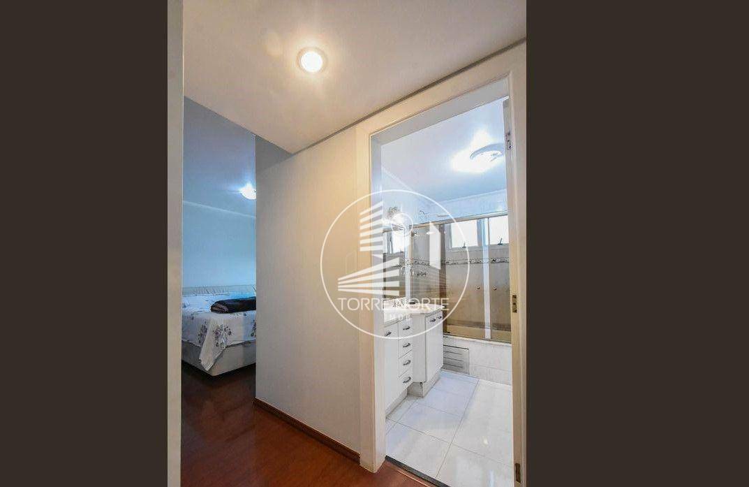 Apartamento à venda com 3 quartos, 143m² - Foto 25