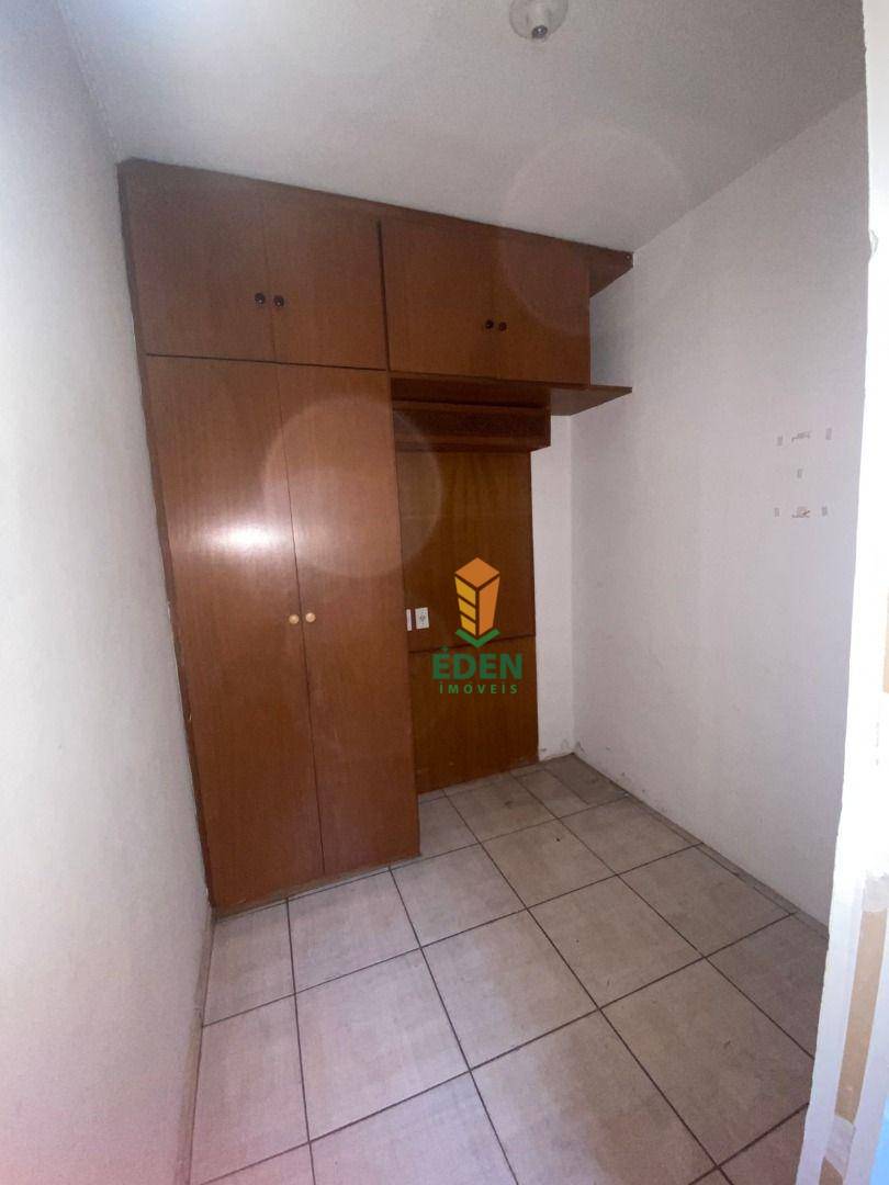 Casa para alugar com 4 quartos, 270m² - Foto 27