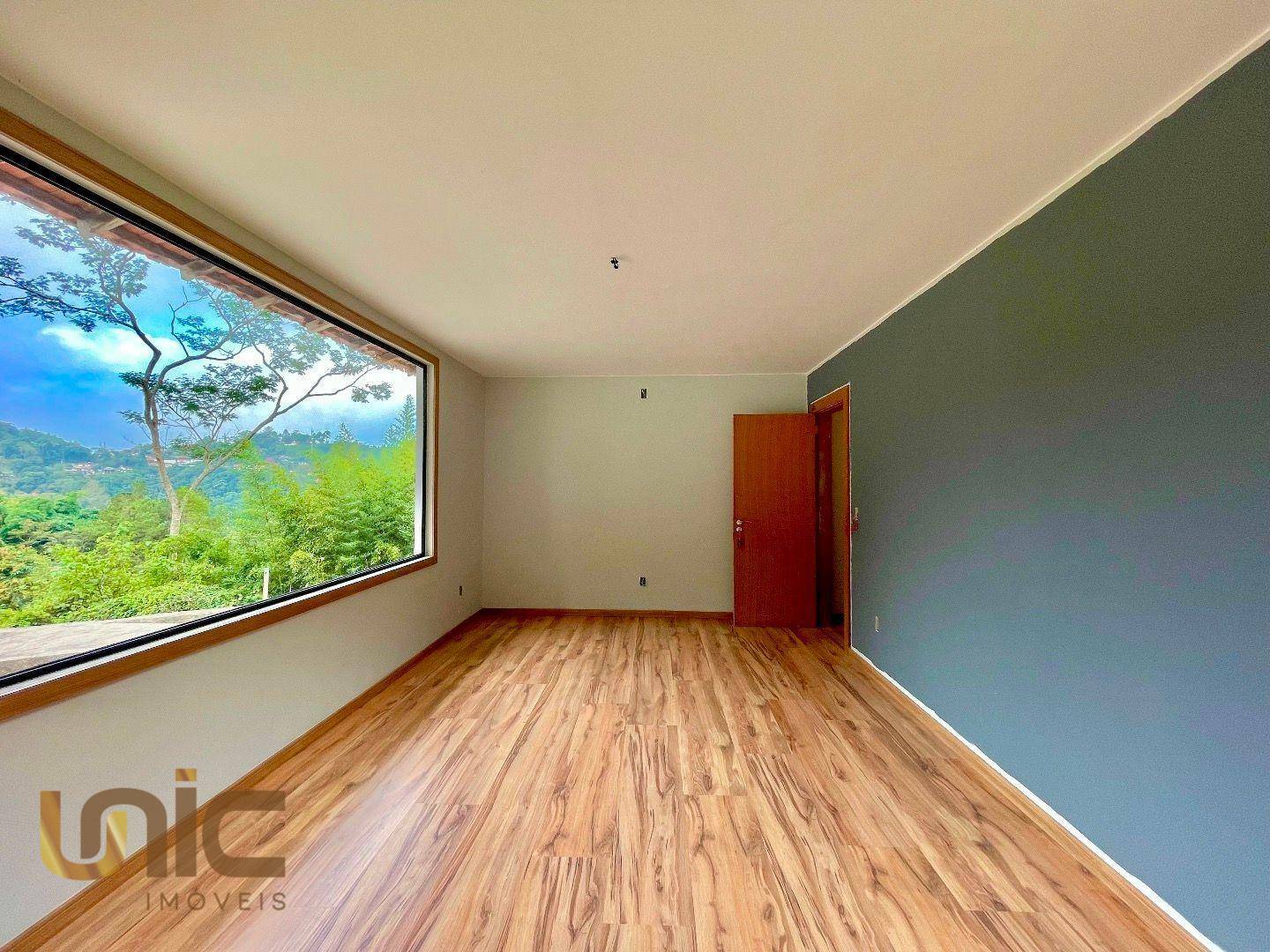 Casa à venda com 4 quartos, 270m² - Foto 24