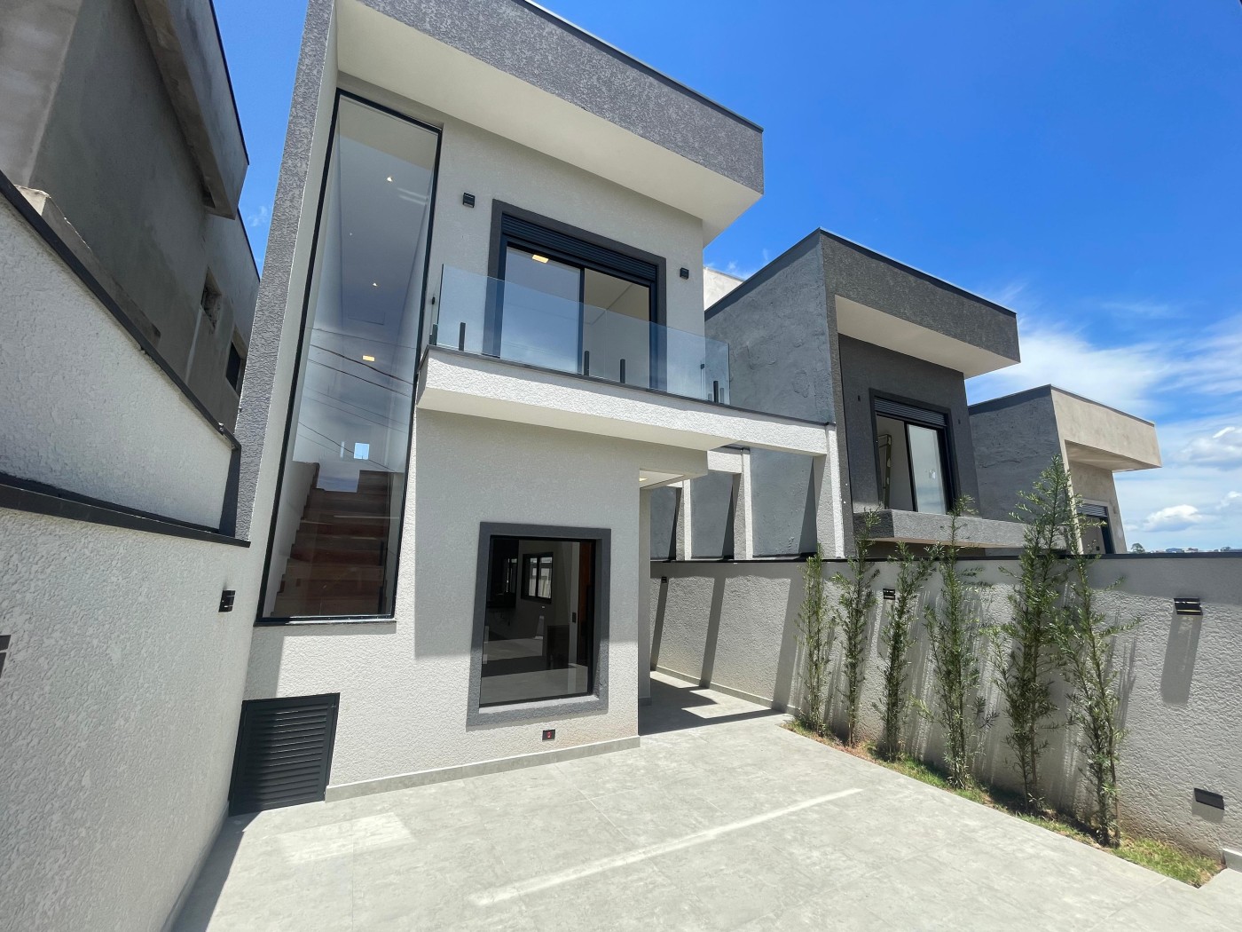 Casa à venda com 3 quartos, 135m² - Foto 2