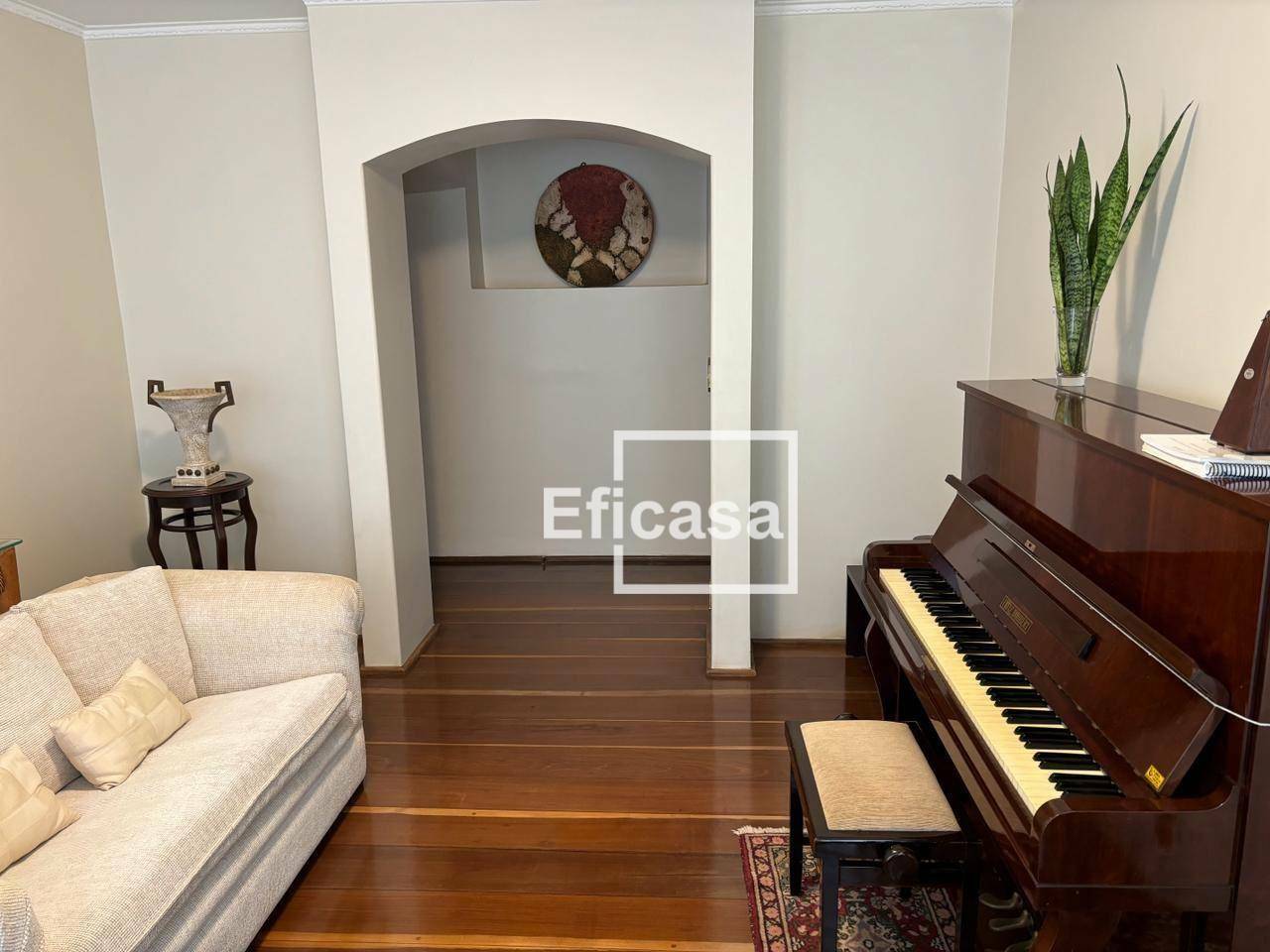 Casa à venda e aluguel com 3 quartos, 271m² - Foto 6