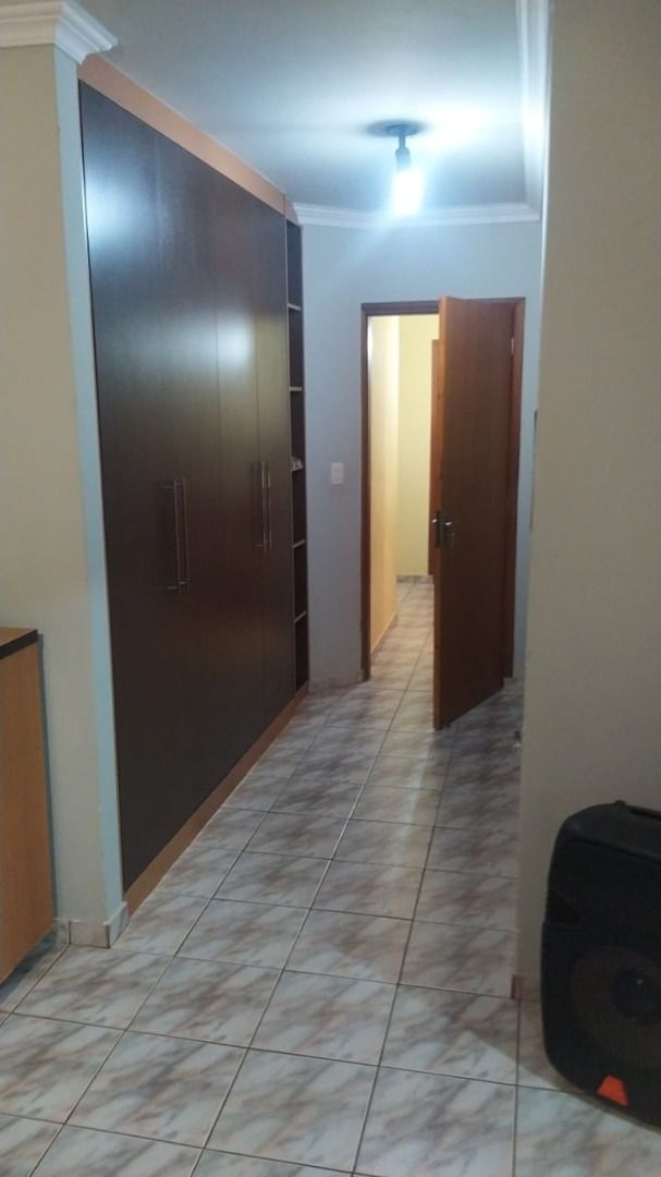 Chácara à venda com 4 quartos, 741m² - Foto 17