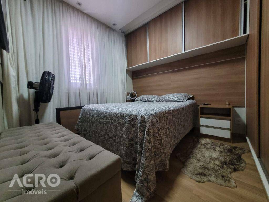 Apartamento à venda com 2 quartos, 55m² - Foto 25