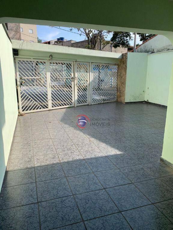Sobrado à venda com 4 quartos, 232m² - Foto 52
