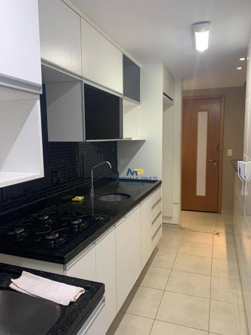 Apartamento à venda com 2 quartos, 60m² - Foto 17