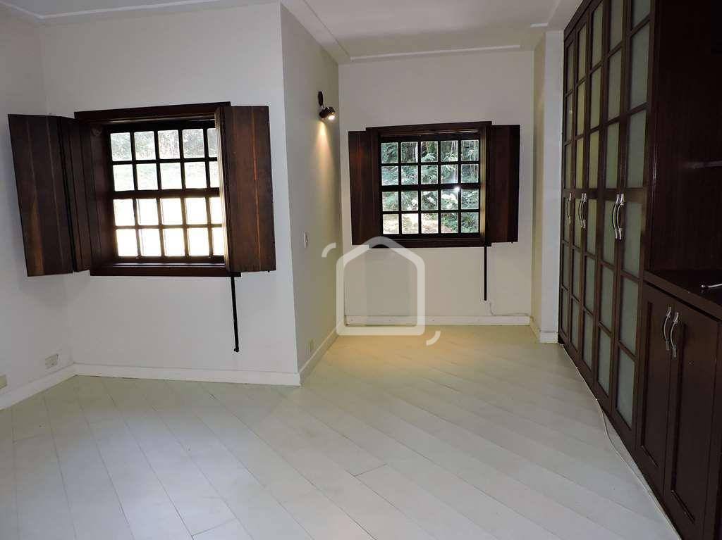 Casa de Condomínio à venda e aluguel com 6 quartos, 550m² - Foto 24