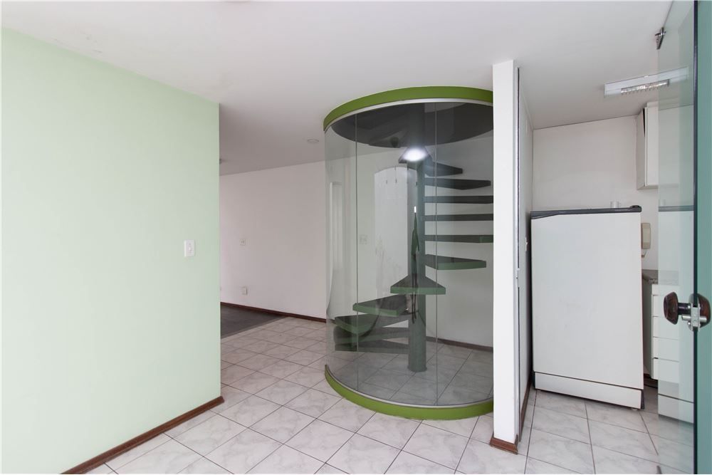 Casa de Condomínio à venda com 1 quarto, 200m² - Foto 12