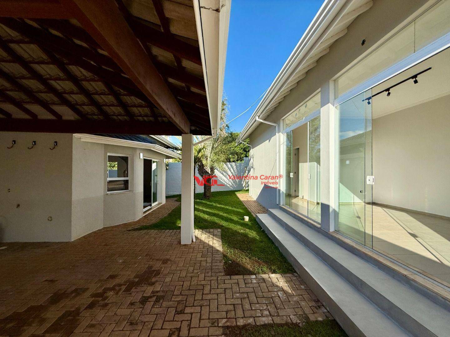 Chácara à venda com 4 quartos, 370m² - Foto 32