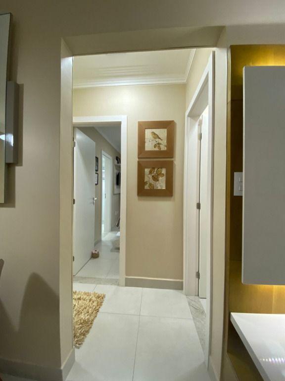 Apartamento à venda com 3 quartos, 136m² - Foto 11