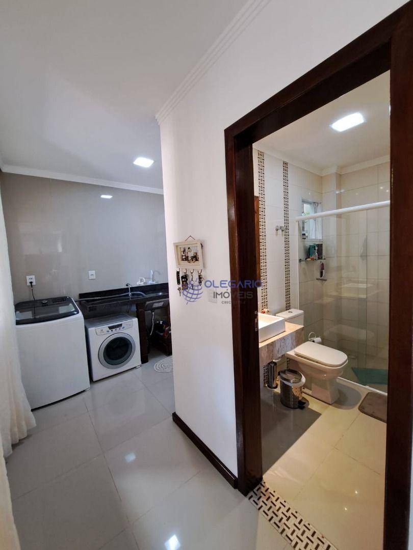 Sobrado à venda com 2 quartos, 210m² - Foto 64