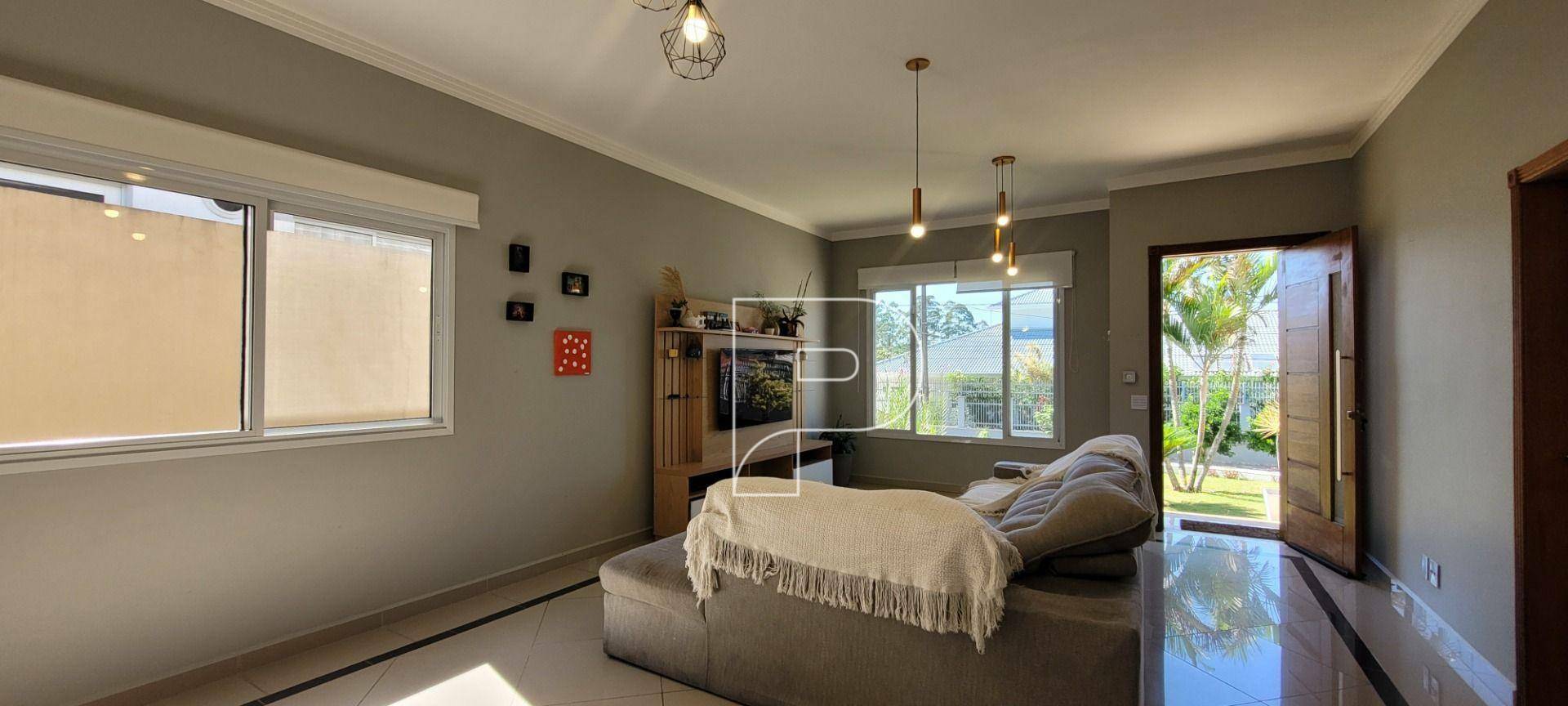 Casa de Condomínio à venda e aluguel com 4 quartos, 219m² - Foto 3