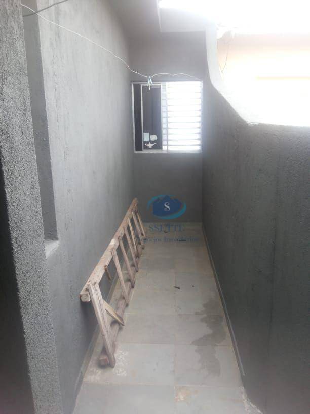 Sobrado à venda com 3 quartos, 130m² - Foto 5