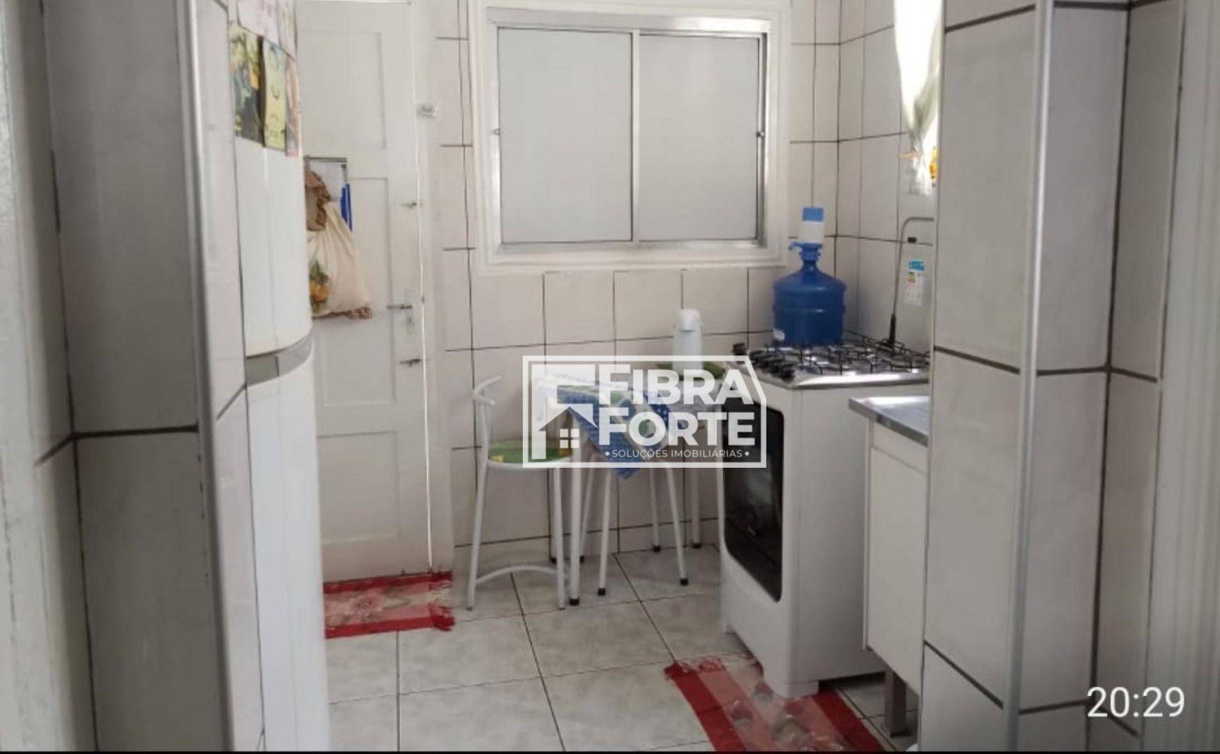 Casa à venda com 2 quartos, 65m² - Foto 8