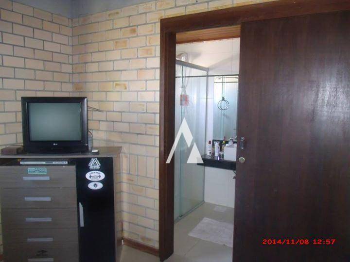 Pousada-Chalé à venda com 13 quartos, 450m² - Foto 17