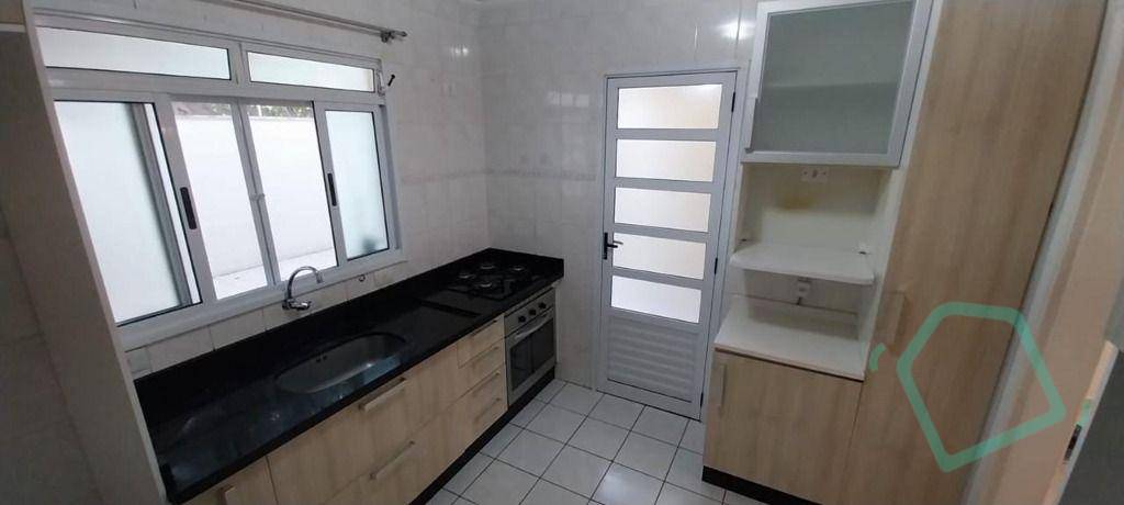 Casa de Condomínio à venda com 3 quartos, 100m² - Foto 3
