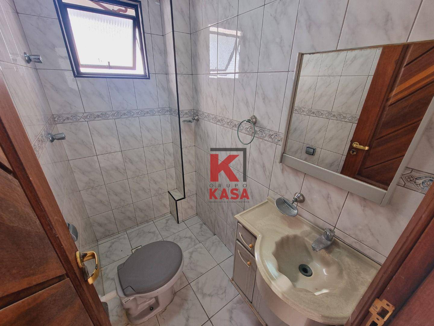 Casa à venda e aluguel com 3 quartos, 339m² - Foto 10