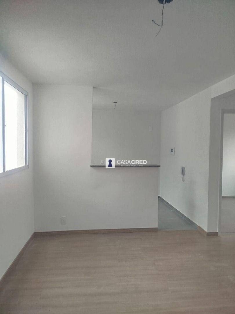 Apartamento para alugar com 2 quartos, 45m² - Foto 2