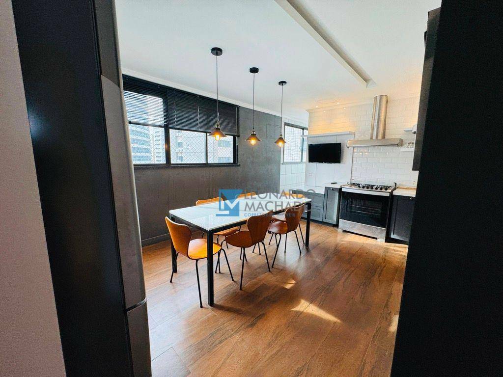 Apartamento à venda com 3 quartos, 220m² - Foto 13