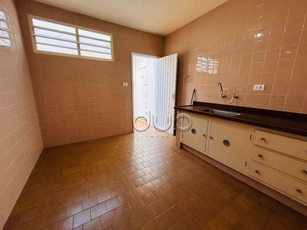 Casa à venda com 3 quartos, 200m² - Foto 6