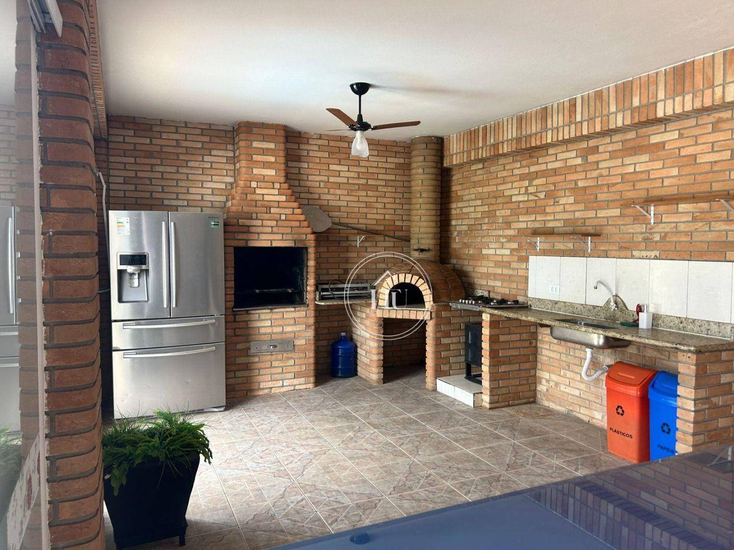 Casa à venda com 2 quartos, 25m² - Foto 18
