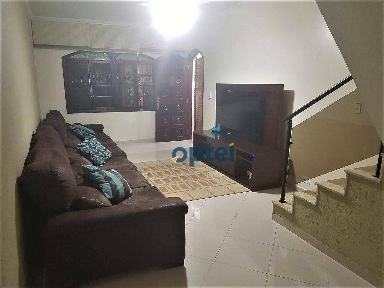 Sobrado à venda com 3 quartos, 235m² - Foto 1