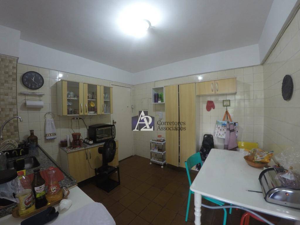 Apartamento à venda com 3 quartos, 120m² - Foto 11