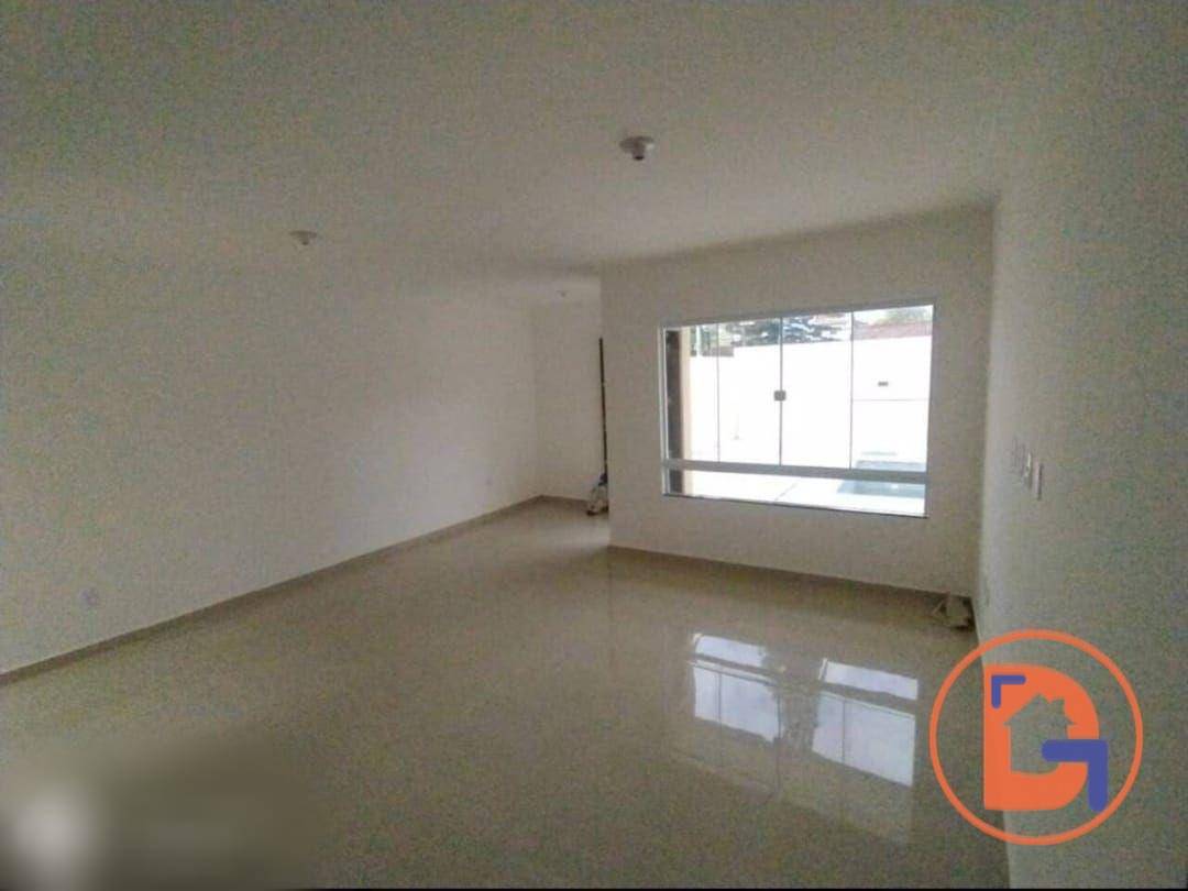 Casa à venda com 4 quartos, 180m² - Foto 5