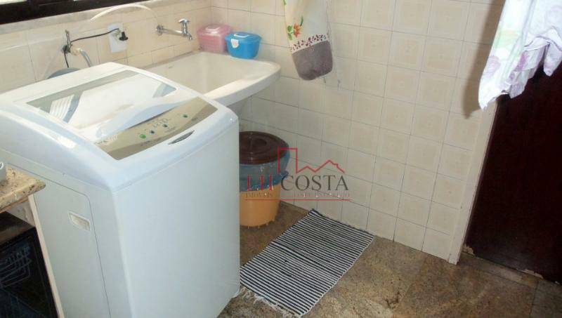 Apartamento à venda com 5 quartos, 230m² - Foto 37