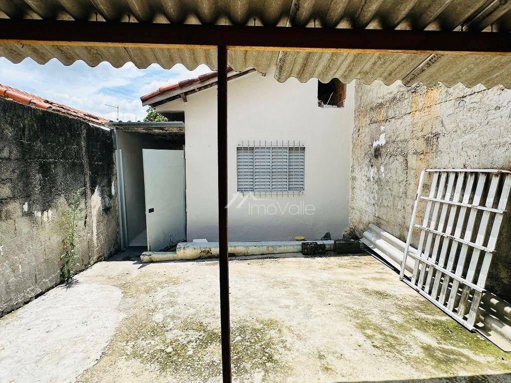 Casa à venda com 2 quartos, 60m² - Foto 13