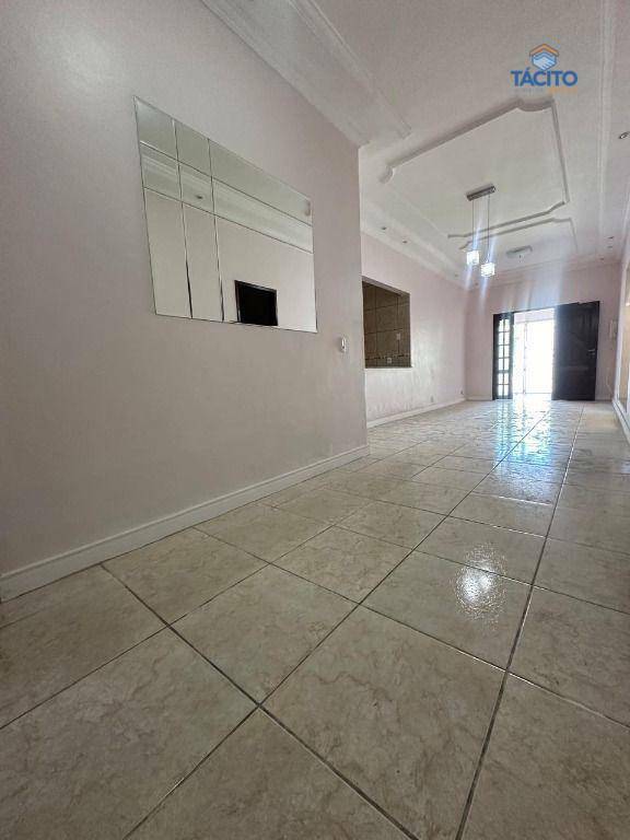 Casa à venda com 3 quartos, 200m² - Foto 6