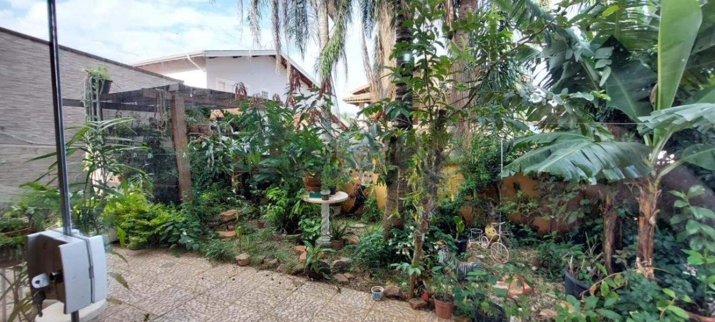 Casa de Condomínio para alugar com 3 quartos, 330m² - Foto 27