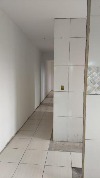 Casa à venda com 2 quartos, 65m² - Foto 8