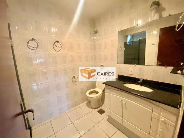 Apartamento à venda com 3 quartos, 140m² - Foto 2