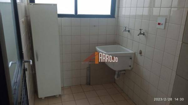 Apartamento à venda com 2 quartos, 56m² - Foto 12