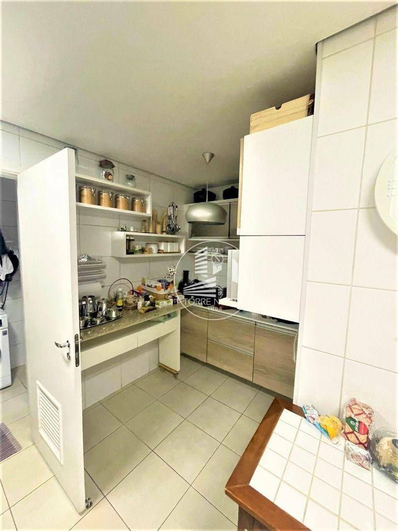 Apartamento à venda com 3 quartos, 123m² - Foto 7