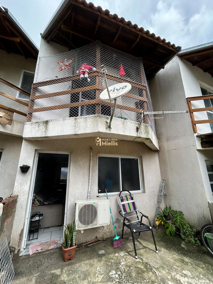 Casa à venda com 2 quartos, 52m² - Foto 2