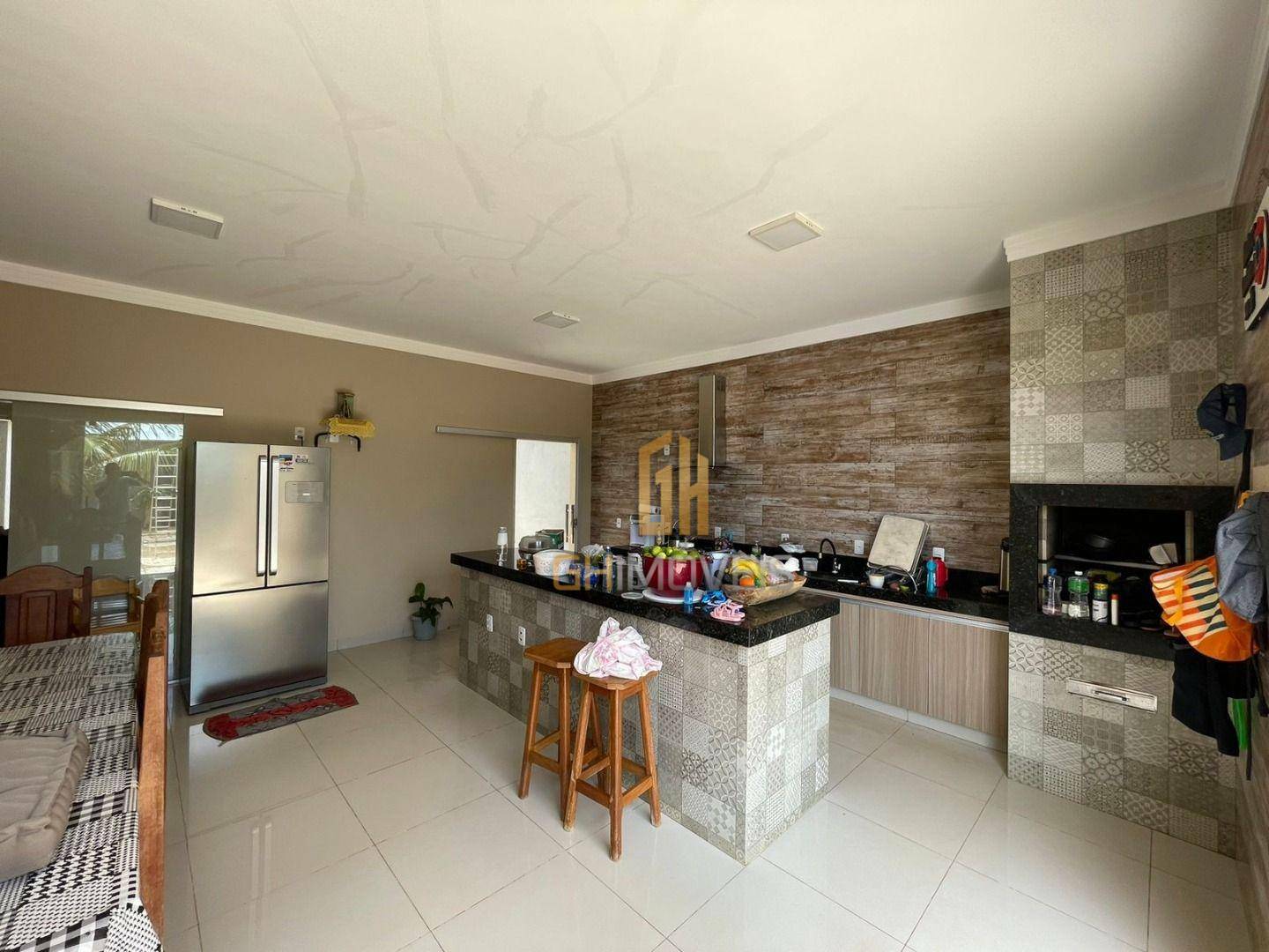 Casa à venda com 3 quartos, 152m² - Foto 2