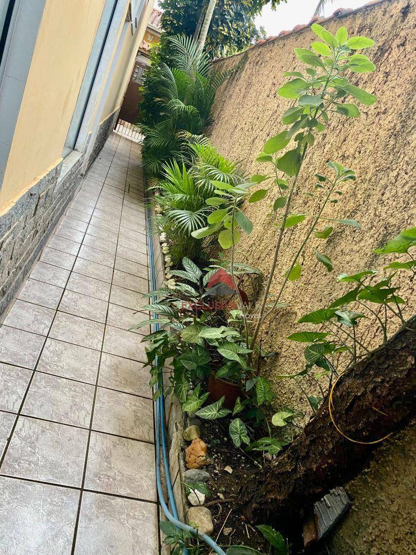 Casa à venda com 4 quartos, 326m² - Foto 31